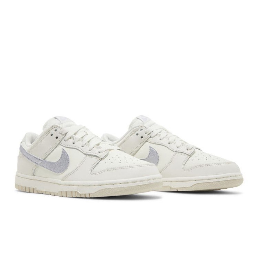 Nike Wmns Dunk Low "Sail Oxygen Purple" DX5930-100 (2023) Size 8.5 NEW